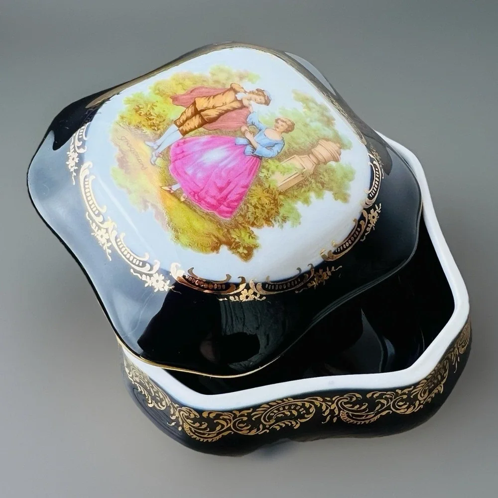 d'Art Limoges France Cobalt Blue Gold Porcelain Jewelry Trinket Box Vintage
